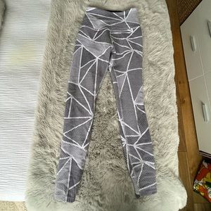 Beyond Yoga Black & White Leggings